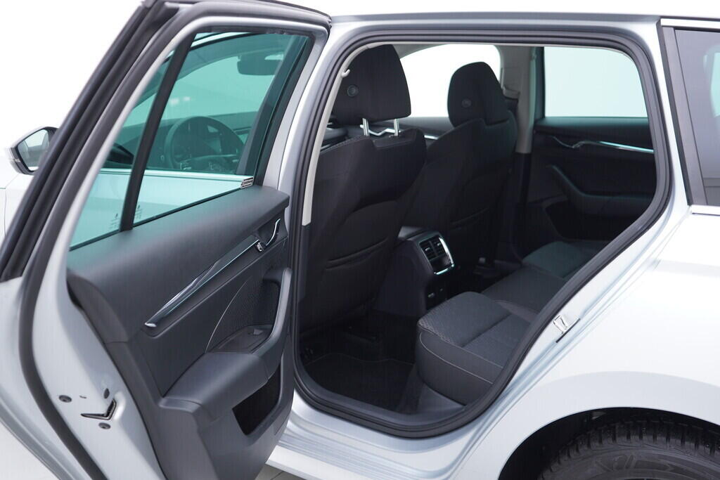 OV190V10181_35.webp_OCTAVIA Style 2.0 TDI 85 kW manuál, DPH