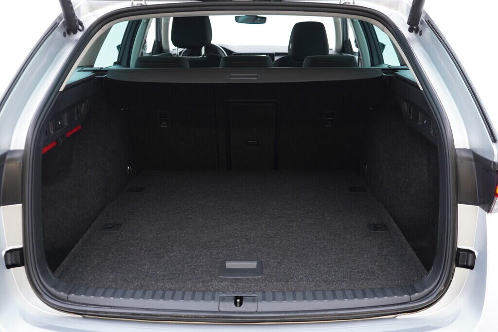 OV190V10181_39.webp_OCTAVIA Style 2.0 TDI 85 kW manuál, DPH