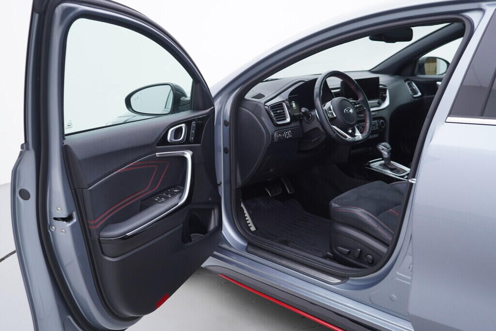 OV190V10182_18.webp_PRO_CEED GT 1.6 G4FJ 150 kW automat, DPH