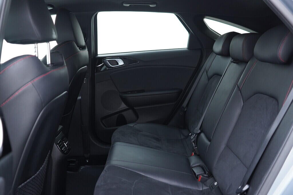 OV190V10182_43.webp_PRO_CEED GT 1.6 G4FJ 150 kW automat, DPH