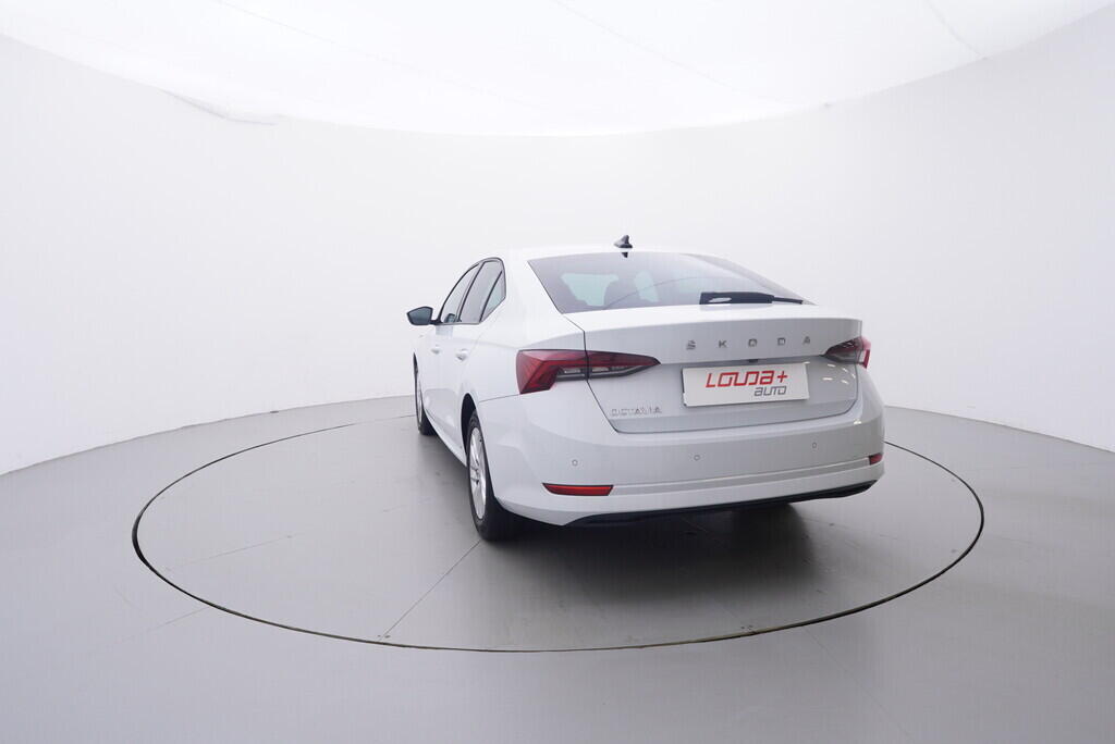 OV190V10183_13.webp_OCTAVIA Ambition 2.0 TDI 85 kW manuál, DPH