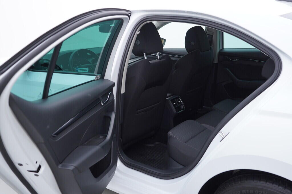 OV190V10183_33.webp_OCTAVIA Ambition 2.0 TDI 85 kW manuál, DPH