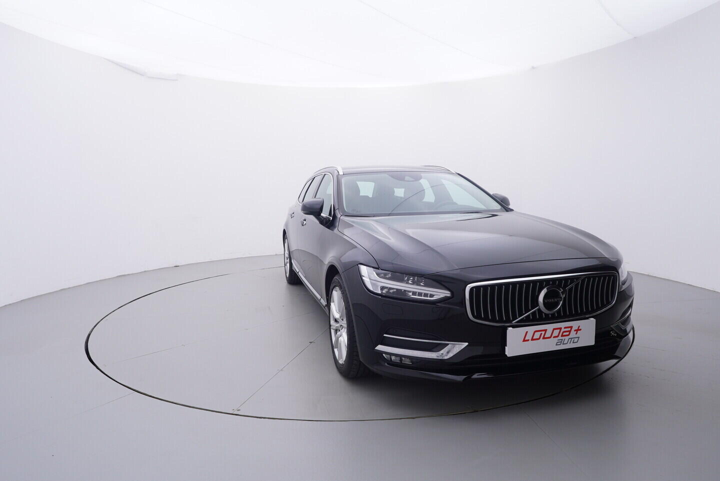 OV190V10187_17.webp_V90 Inscription 2.0 D4 140 kW automat