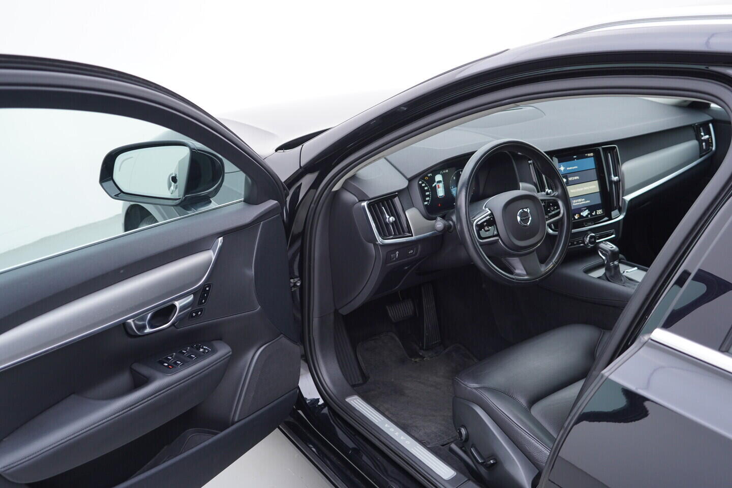 OV190V10187_18.webp_V90 Inscription 2.0 D4 140 kW automat