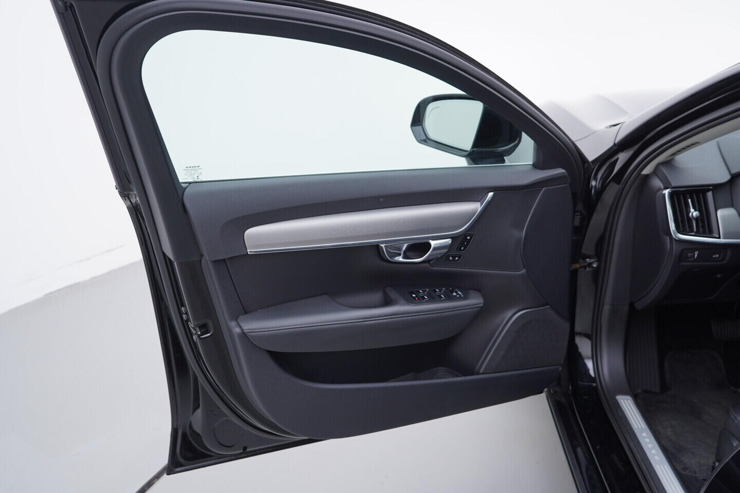 OV190V10187_19.webp_V90 Inscription 2.0 D4 140 kW automat