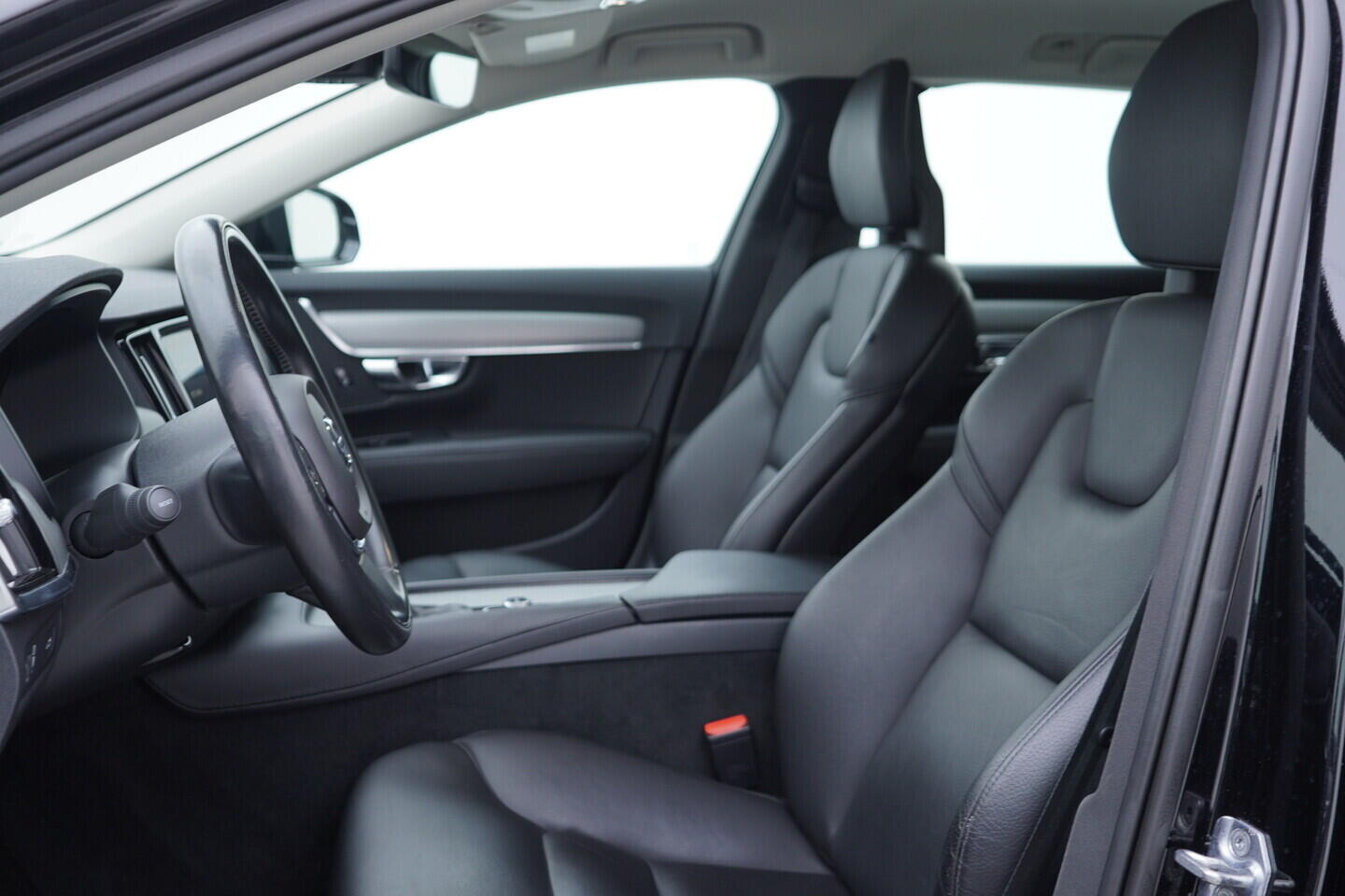 OV190V10187_24.webp_V90 Inscription 2.0 D4 140 kW automat