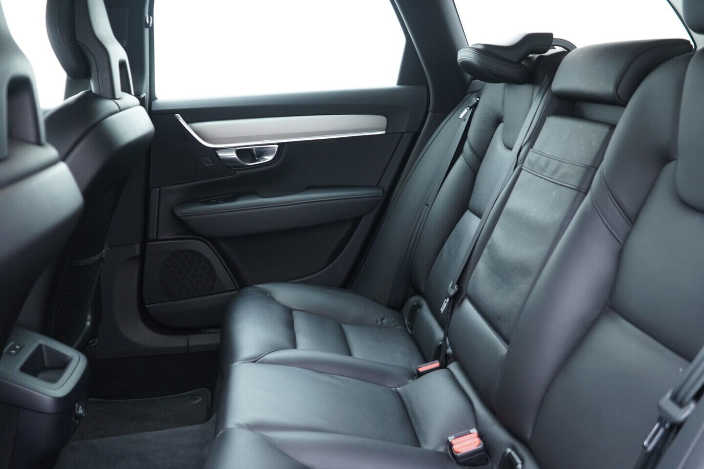 OV190V10187_38.webp_V90 Inscription 2.0 D4 140 kW automat