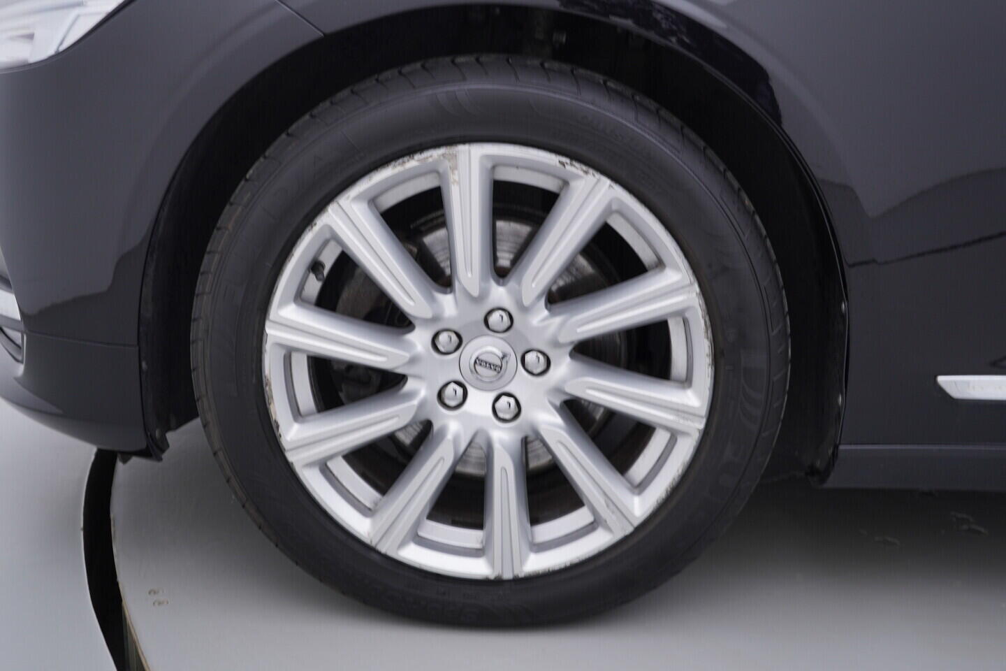 OV190V10187_43.webp_V90 Inscription 2.0 D4 140 kW automat