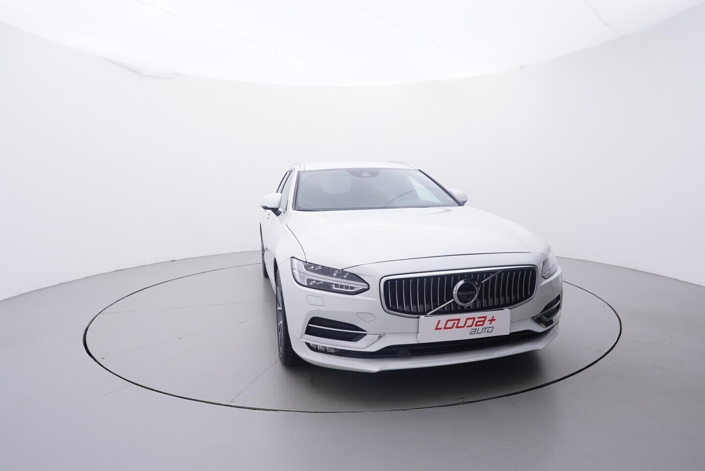 OV190V10188_17.webp_V90 Inscription 2.0 2.0 D5 173 kW automat