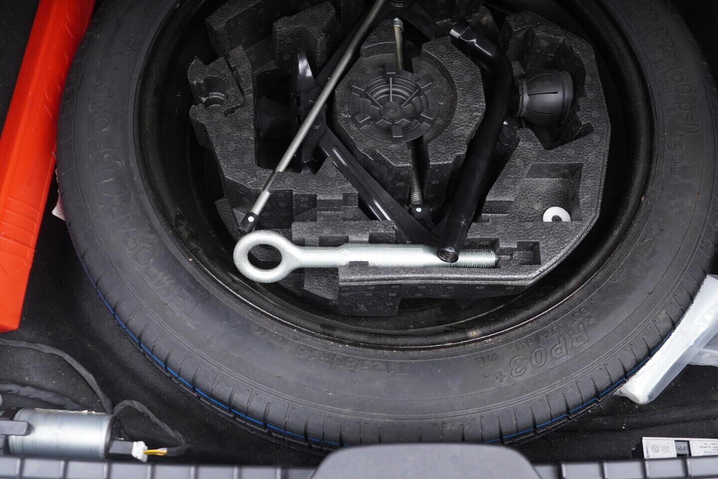 OV190V10188_39.webp_V90 Inscription 2.0 2.0 D5 173 kW automat