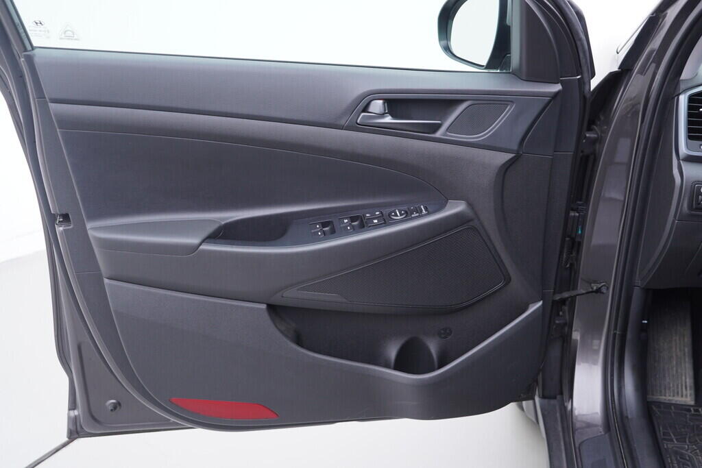 OV190V10193_19.webp_TUCSON TRIKOLOR 1.6 TGDI 130 kW manuál