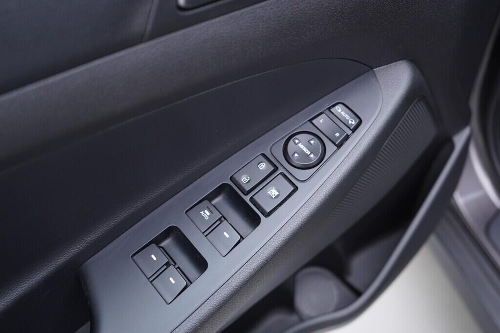 OV190V10193_20.webp_TUCSON TRIKOLOR 1.6 TGDI 130 kW manuál