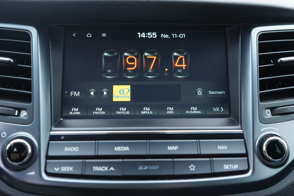 OV190V10193_28.webp_TUCSON TRIKOLOR 1.6 TGDI 130 kW manuál