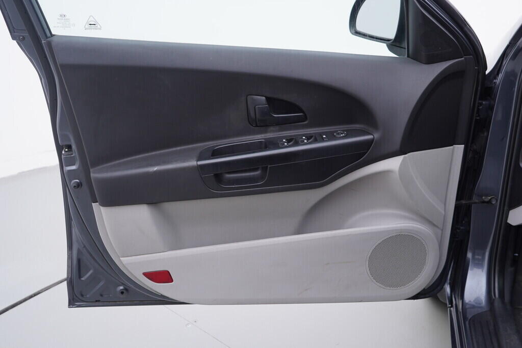 OV190V10197_19.webp_CEED Comfort 1.4 CVVT 80 kW manuál