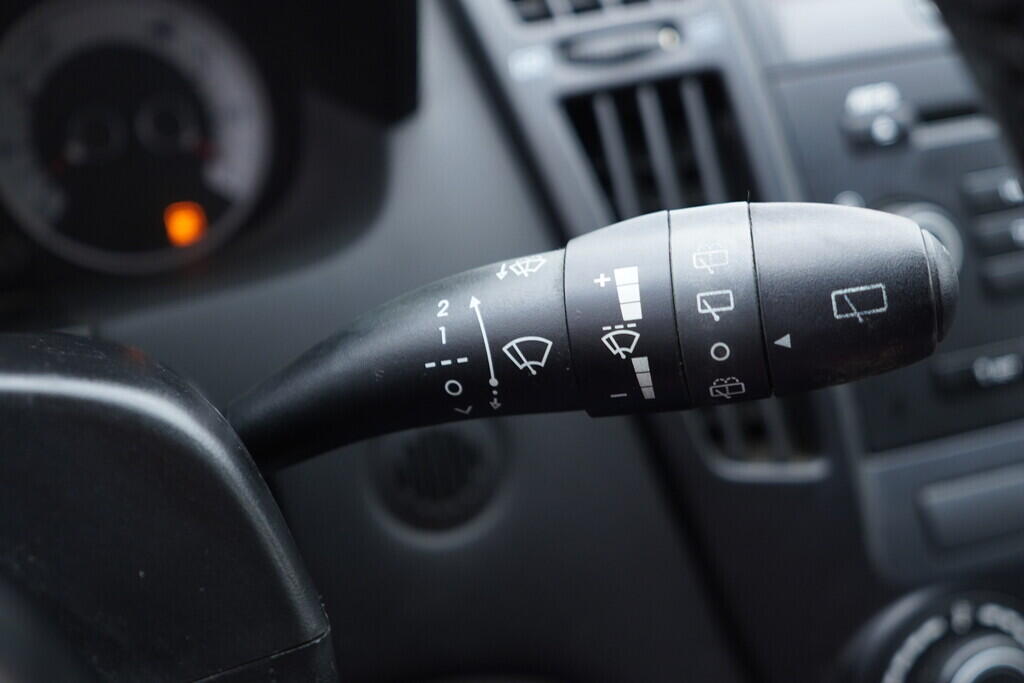 OV190V10197_24.webp_CEED Comfort 1.4 CVVT 80 kW manuál