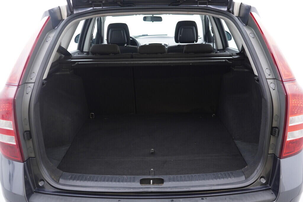 OV190V10197_32.webp_CEED Comfort 1.4 CVVT 80 kW manuál