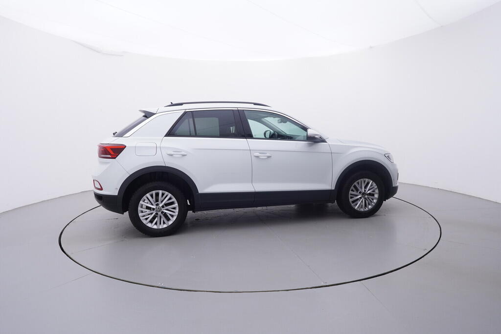 OV190V10199_15.webp_T-ROC Life 1.5 TSI 110 kW automat, DPH