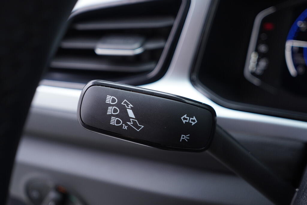 OV190V10199_23.webp_T-ROC Life 1.5 TSI 110 kW automat, DPH