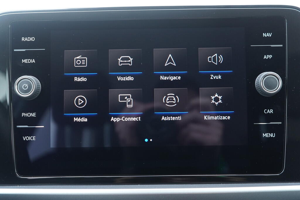 OV190V10199_27.webp_T-ROC Life 1.5 TSI 110 kW automat, DPH