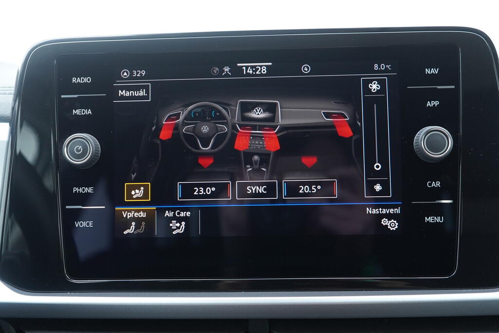 OV190V10199_30.webp_T-ROC Life 1.5 TSI 110 kW automat, DPH