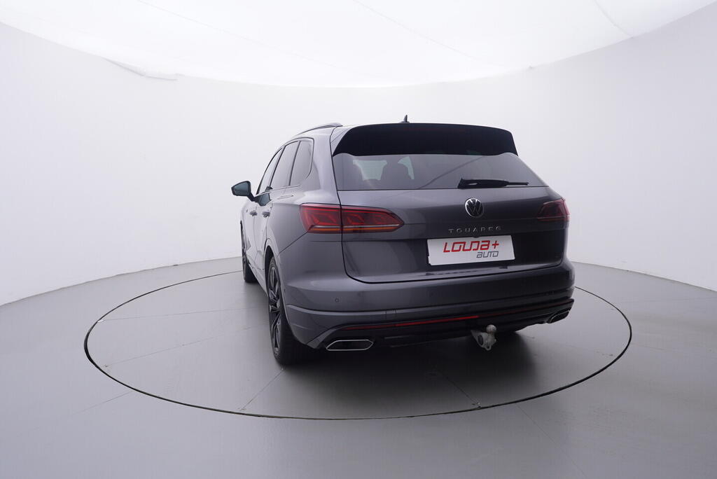 OV190V10202_13.webp_TOUAREG R-line 3.0 TDI 210 kW automat, DPH