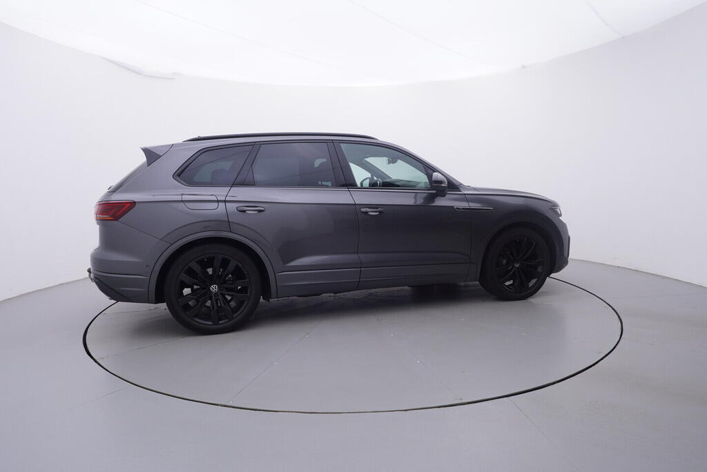 OV190V10202_15.webp_TOUAREG R-line 3.0 TDI 210 kW automat, DPH