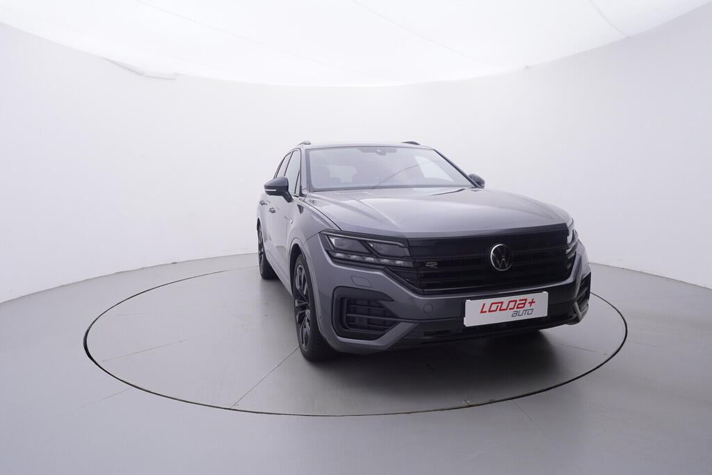 OV190V10202_17.webp_TOUAREG R-line 3.0 TDI 210 kW automat, DPH