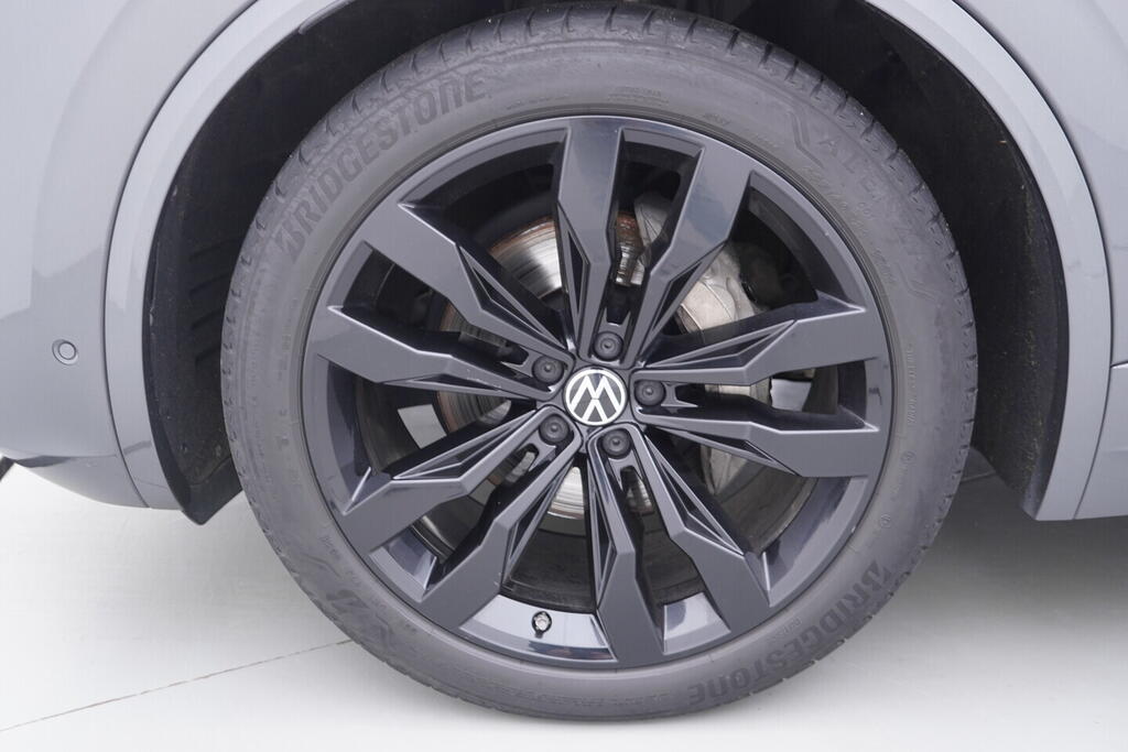 OV190V10202_42.webp_TOUAREG R-line 3.0 TDI 210 kW automat, DPH