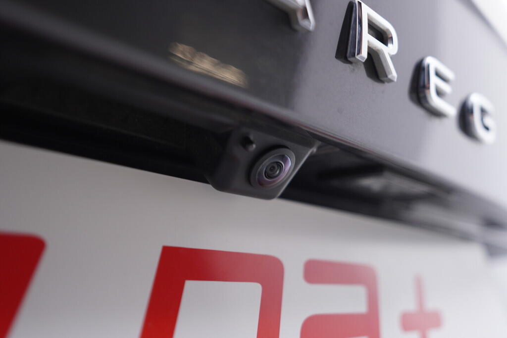 OV190V10202_45.webp_TOUAREG R-line 3.0 TDI 210 kW automat, DPH