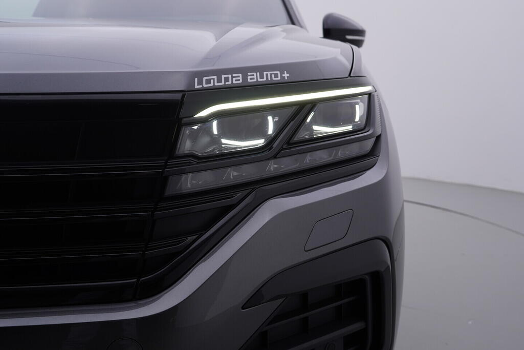 OV190V10202_46.webp_TOUAREG R-line 3.0 TDI 210 kW automat, DPH