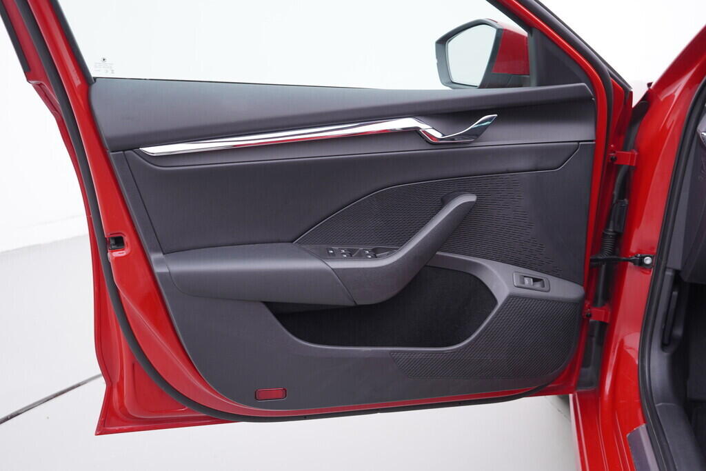 OV190V10204_19.webp_OCTAVIA Style 1.5 TSI 110 kW manuál