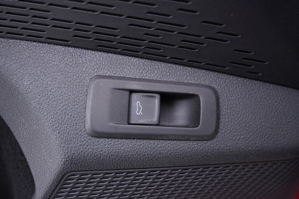 OV190V10204_21.webp_OCTAVIA Style 1.5 TSI 110 kW manuál