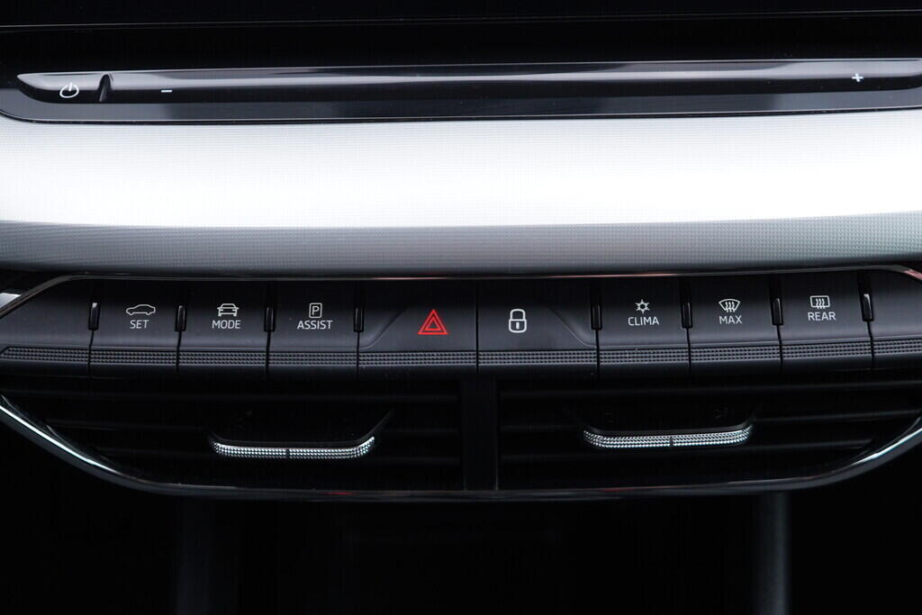 OV190V10204_34.webp_OCTAVIA Style 1.5 TSI 110 kW manuál