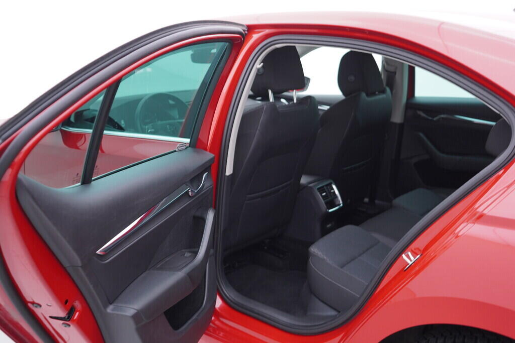 OV190V10204_36.webp_OCTAVIA Style 1.5 TSI 110 kW manuál