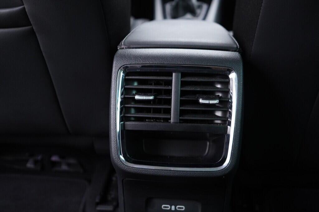 OV190V10204_37.webp_OCTAVIA Style 1.5 TSI 110 kW manuál