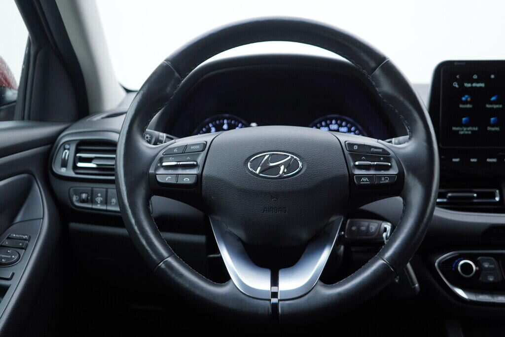 OV190V10207_27.webp_I30  1.5 T-GDi 117 kW manuál