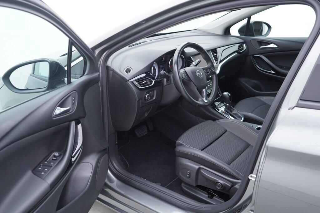 OV190V10208_18.webp_ASTRA Elegance 1.5  90 kW automat, DPH