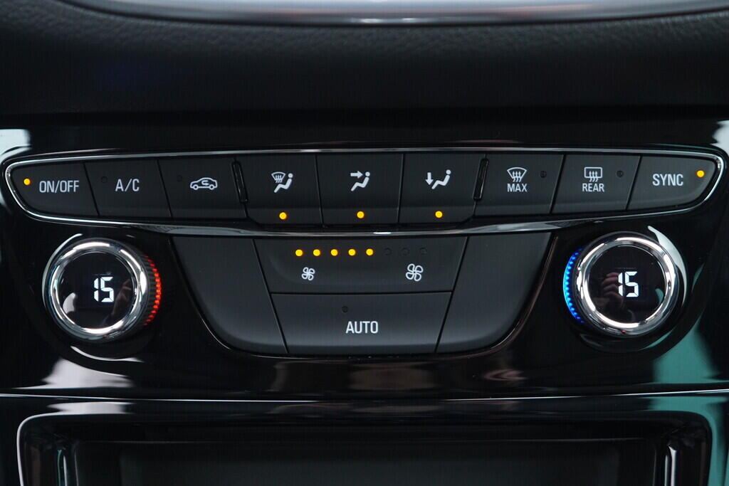 OV190V10208_29.webp_ASTRA Elegance 1.5  90 kW automat, DPH