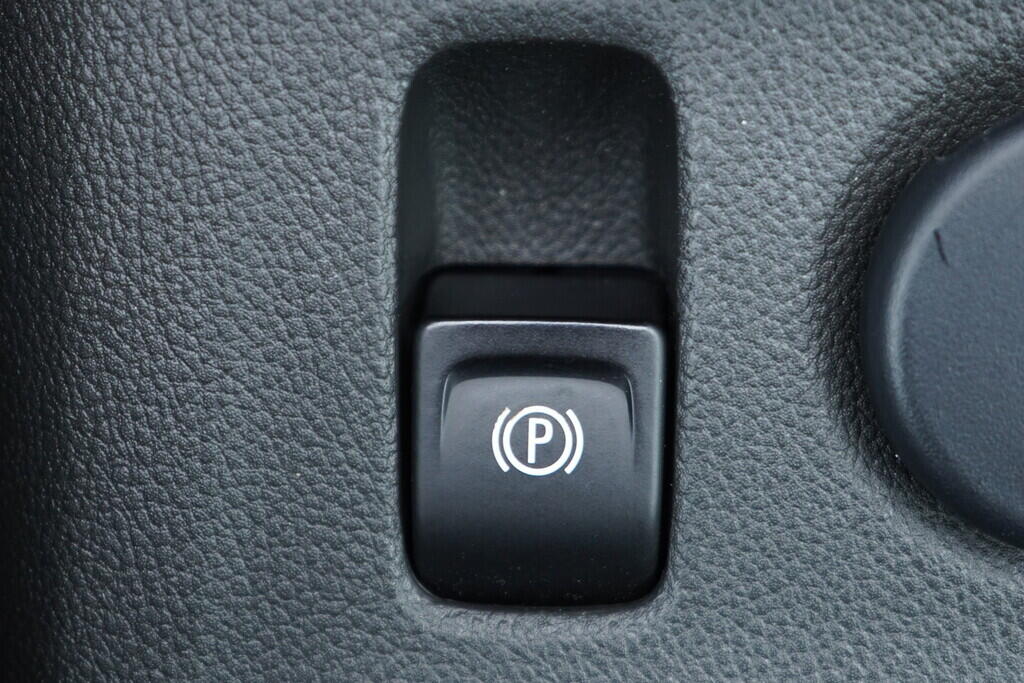 OV190V10208_31.webp_ASTRA Elegance 1.5  90 kW automat, DPH