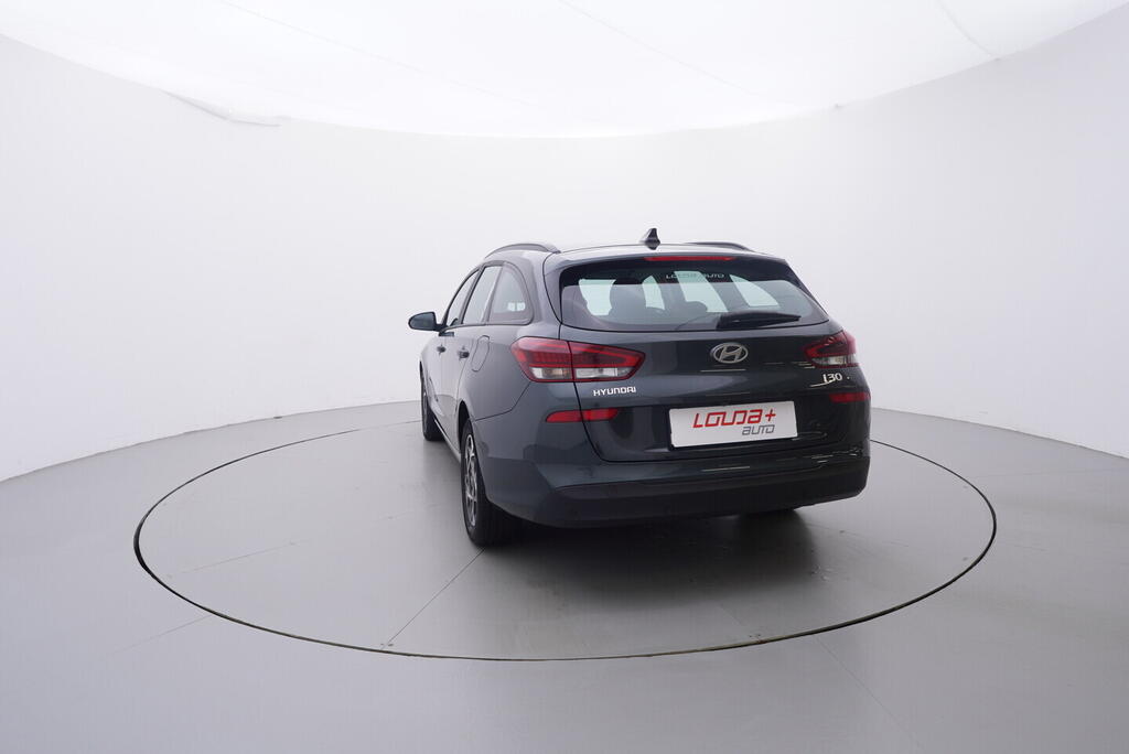 OV190V10212_13.webp_I30 SMART 1.5 TGDI 103 kW automat, DPH