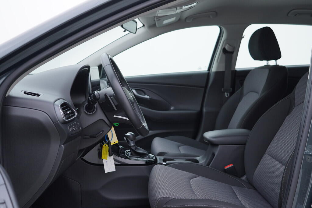 OV190V10212_22.webp_I30 SMART 1.5 TGDI 103 kW automat, DPH