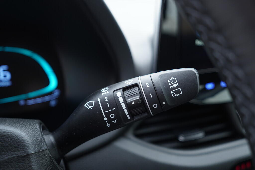 OV190V10212_24.webp_I30 SMART 1.5 TGDI 103 kW automat, DPH