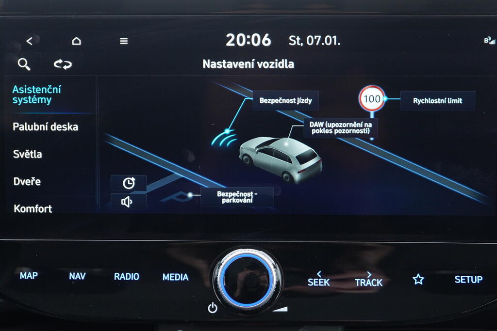 OV190V10212_28.webp_I30 SMART 1.5 TGDI 103 kW automat, DPH