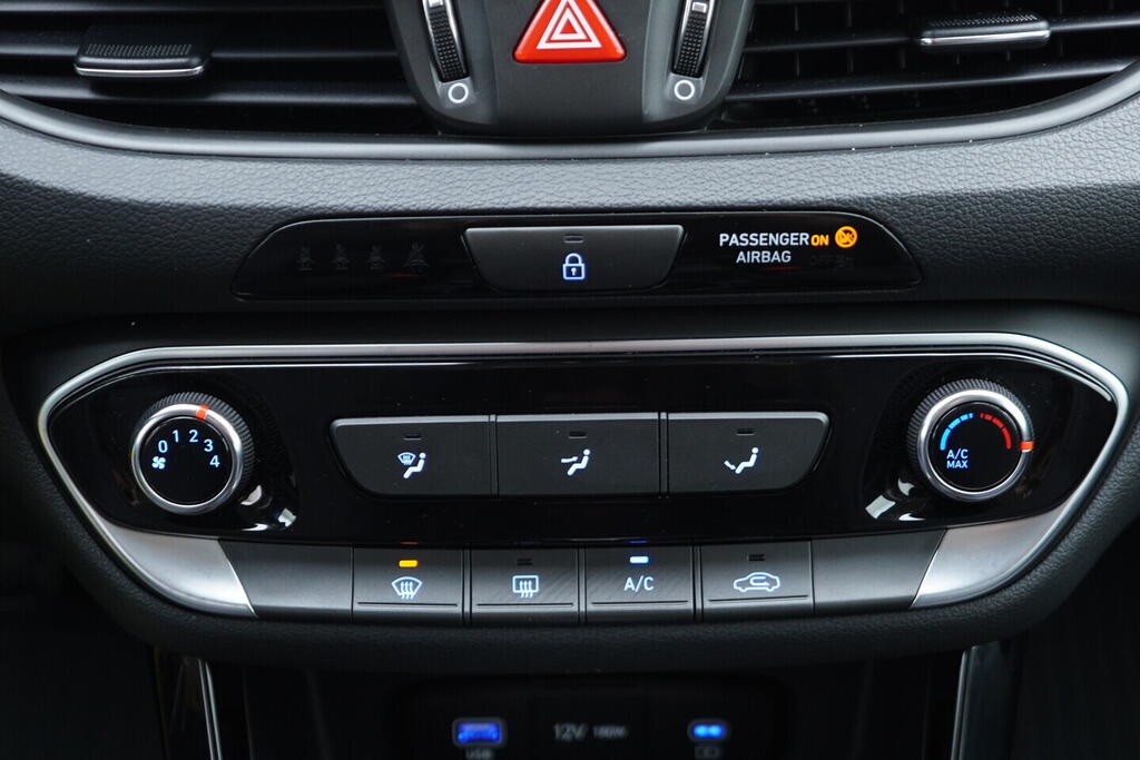 OV190V10212_31.webp_I30 SMART 1.5 TGDI 103 kW automat, DPH