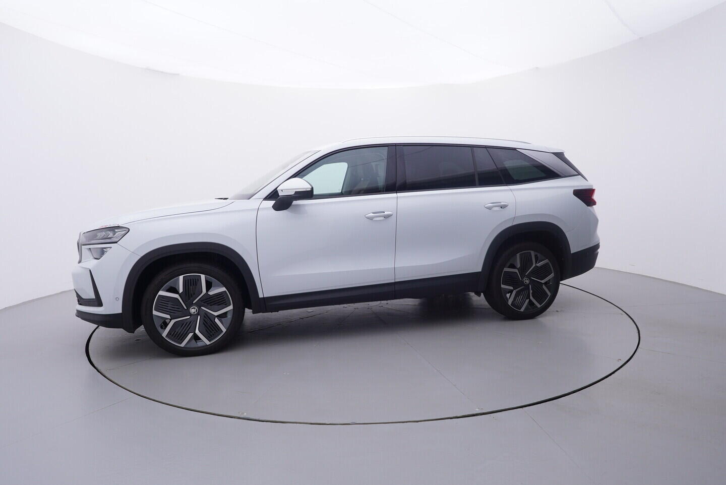 OV190V10216_11.webp_KODIAQ Exclusive Selection 2.0 TDI 142 kW automat, DPH