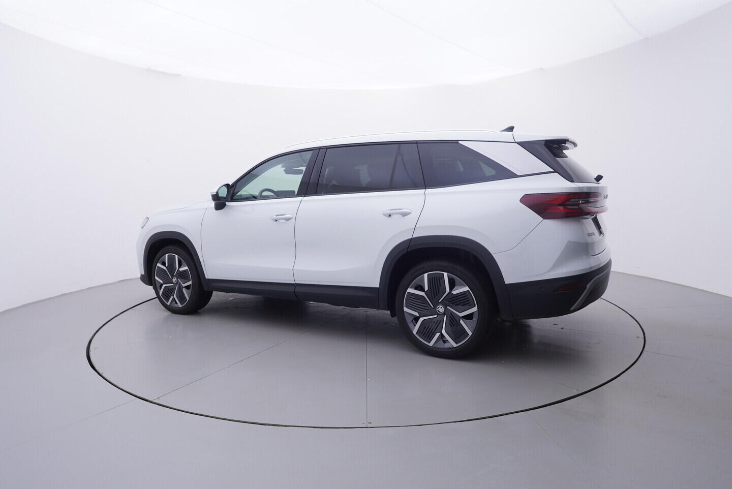 OV190V10216_12.webp_KODIAQ Exclusive Selection 2.0 TDI 142 kW automat, DPH