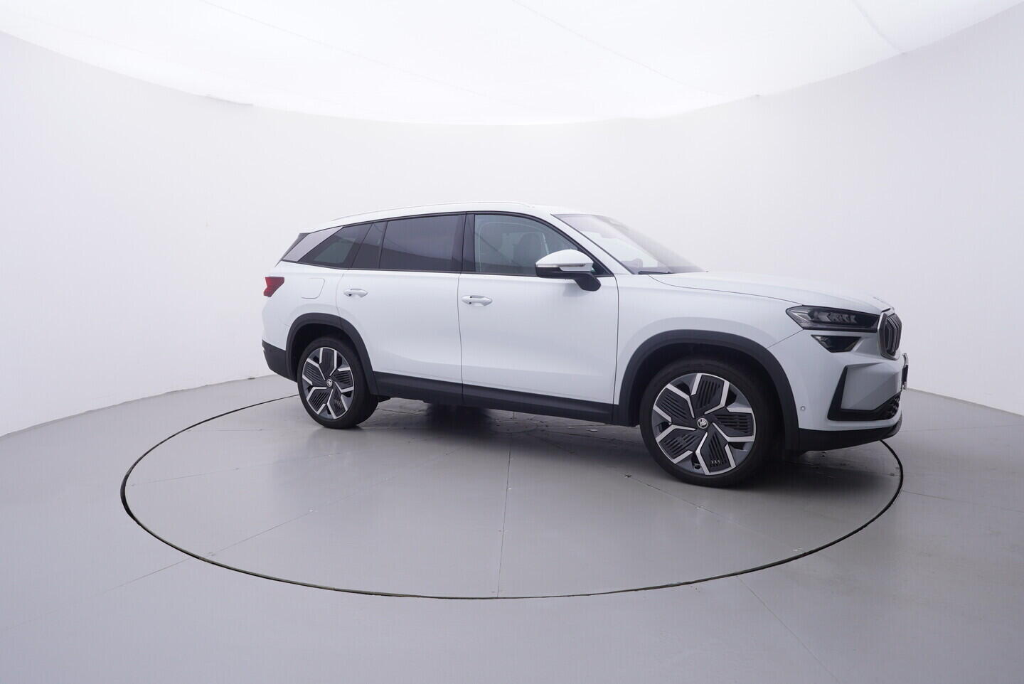 OV190V10216_16.webp_KODIAQ Exclusive Selection 2.0 TDI 142 kW automat, DPH