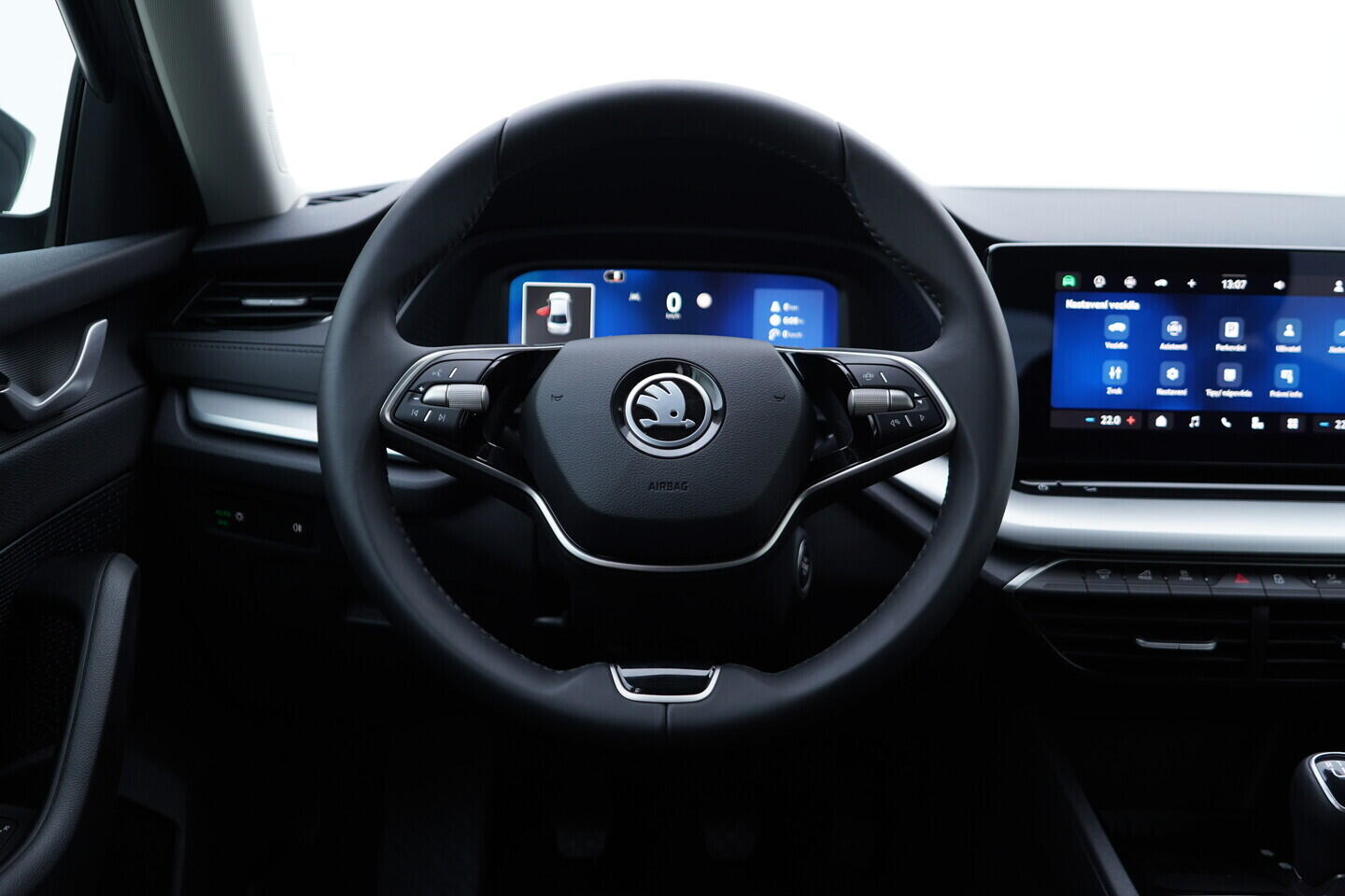 OV190V10217_26.webp_OCTAVIA Selection 1.5 TSI 110 kW manuál, DPH