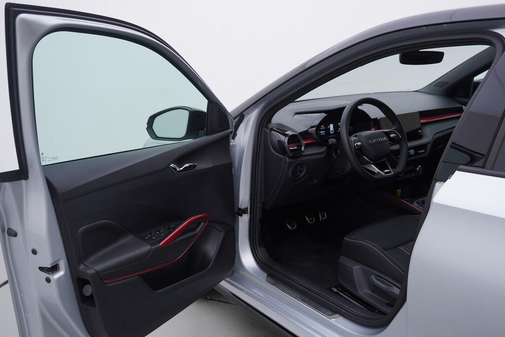 OV190V10219_18.webp_FABIA Monte Carlo 1.0 TSI 85 kW manuál, DPH