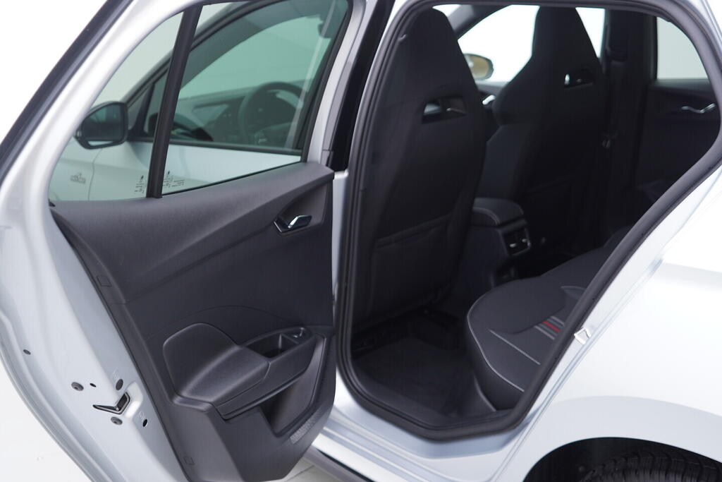 OV190V10219_33.webp_FABIA Monte Carlo 1.0 TSI 85 kW manuál, DPH